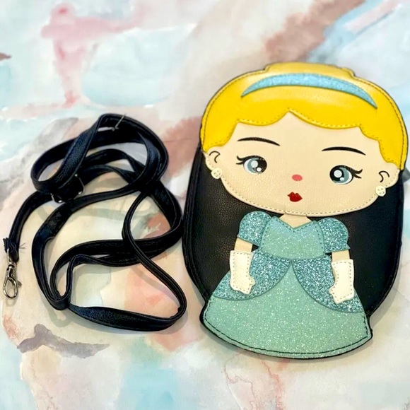 💙 DISNEY CINDERELLA CROSSBODY PURSE 💙 - Picture 7 of 12